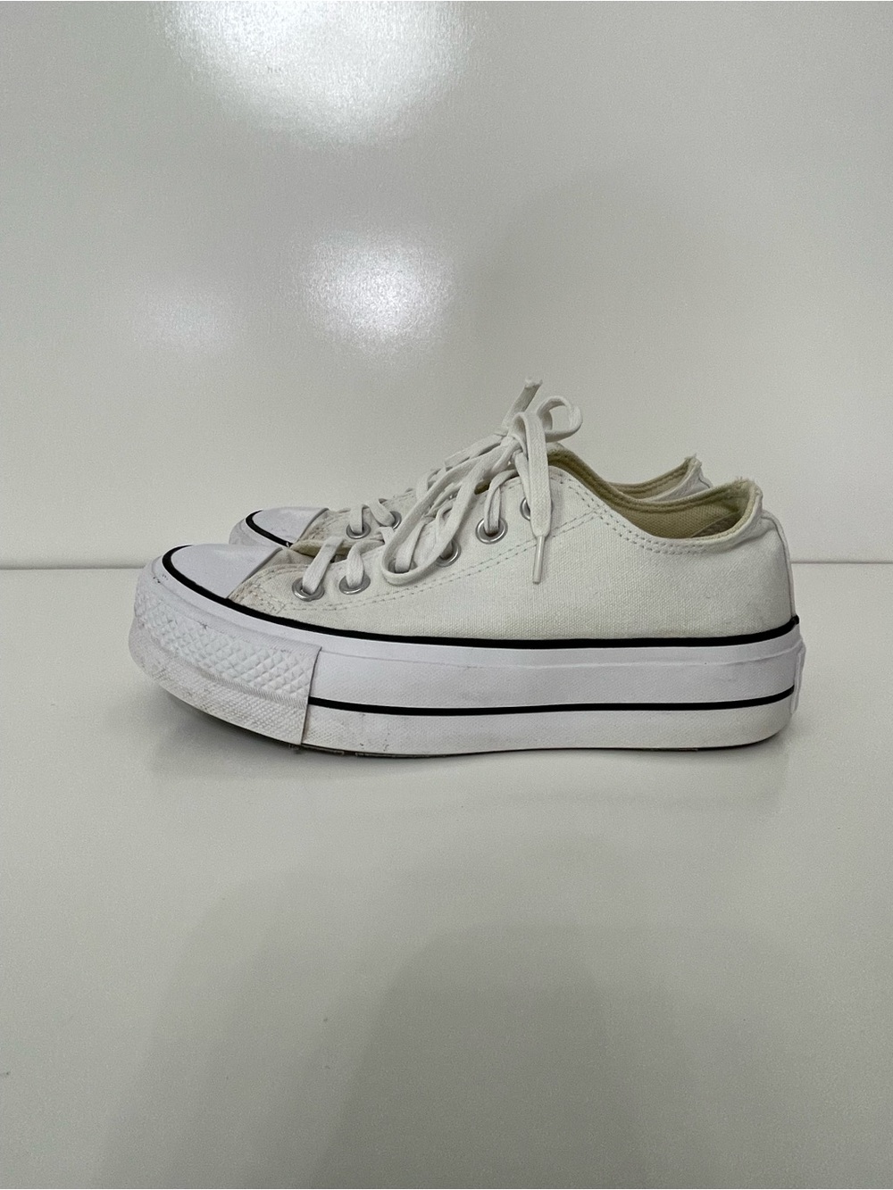 Converse Platform White Canvas Sneakers Low Top Womens 6 Indie Sleaze All Star